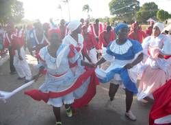 40-anos-de-la-agrupacion-portadora-de-la-cultura-cubana-la-gran-familia