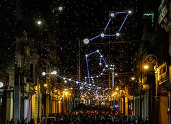 constelaciones-de-planetario-iluminan-la-calle-habanera-galiano-galeria