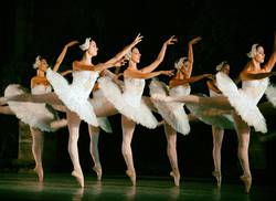 continua-gira-del-ballet-nacional-de-cuba