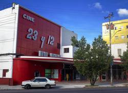 el-cine-de-1974-en-la-sala-23-y-12