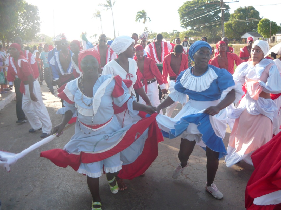 40-anos-de-la-agrupacion-portadora-de-la-cultura-cubana-la-gran-familia