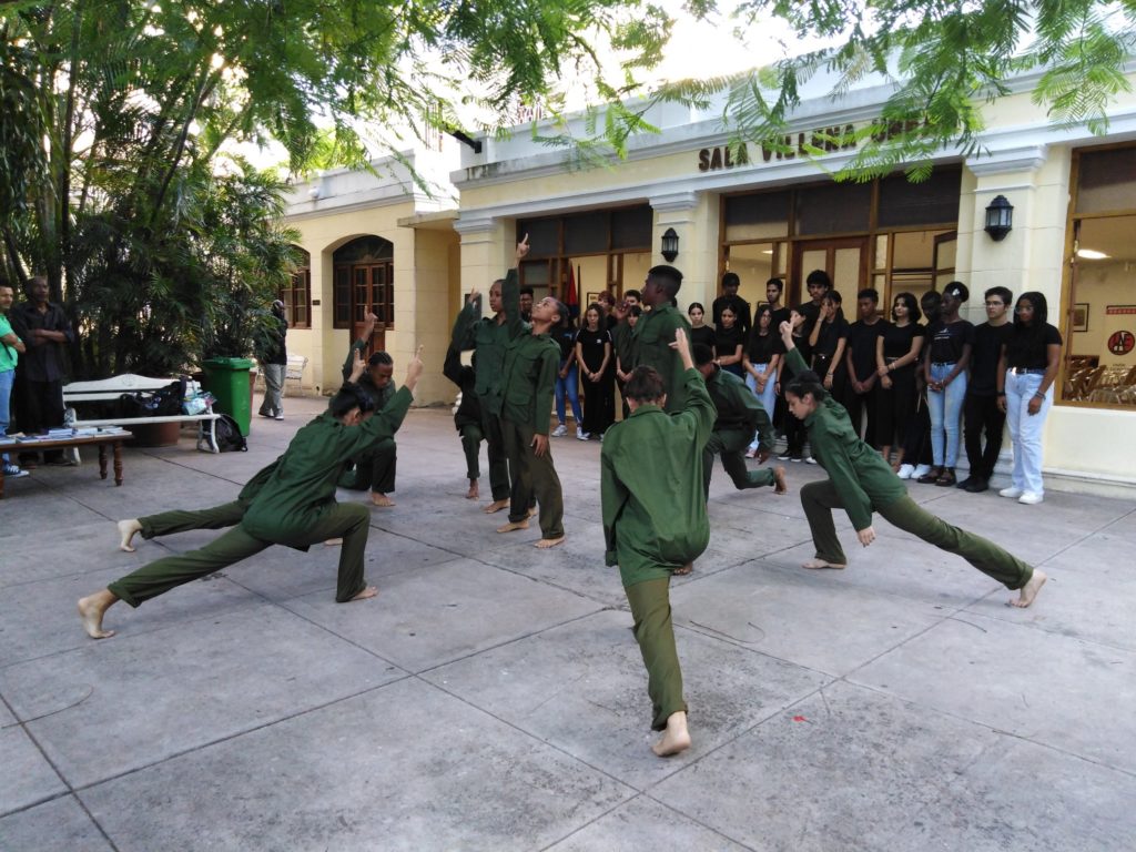 destacan-impronta-y-legado-de-fidel-en-la-creacion-y-desarrollo-de-las-escuelas-de-arte-en-el-pais