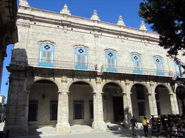 dedican-coloquio-a-mujeres-e-historia-compartida-entre-cuba-y-europa