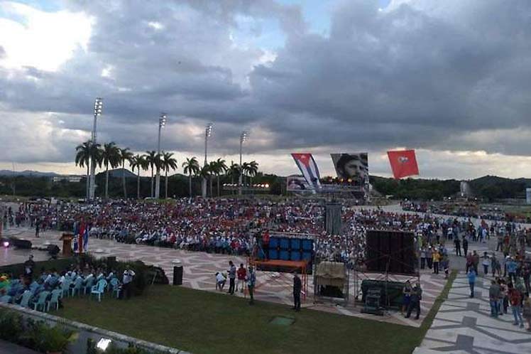 destaca-ministro-de-cultura-de-cuba-union-entre-cultura-y-patria-foto