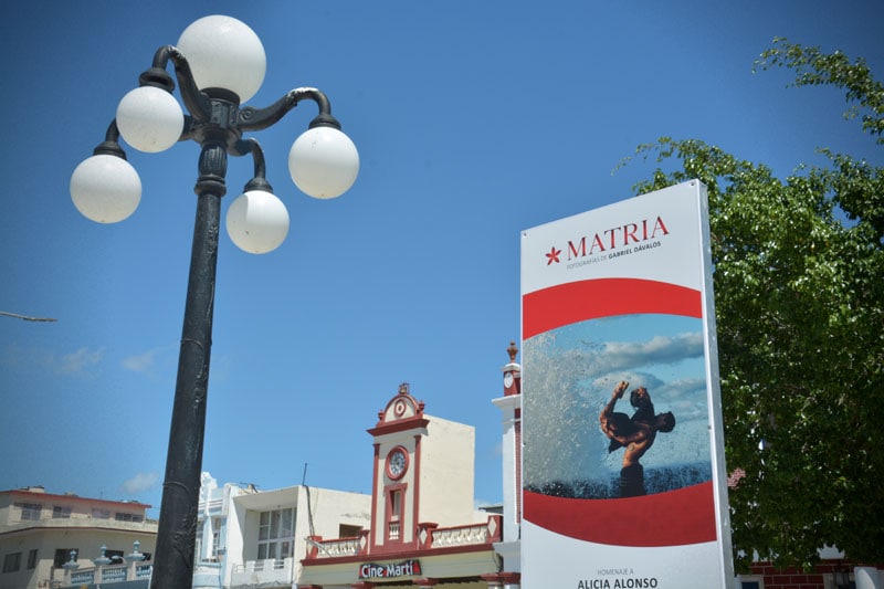 expone-en-holguin-matria-muestra-fotografica-de-gabriel-davalos-fotos