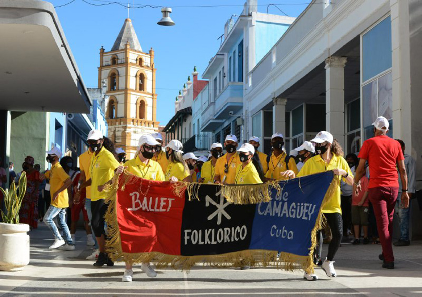 suenan-ya-los-tambores-de-festival-olorum-fotos