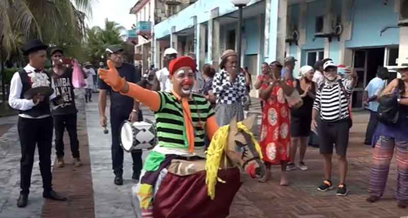 teatro-y-animacion-en-jornada-de-teasur-en-la-isla-de-la-juventud