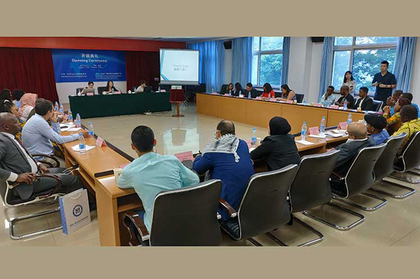 cuba-presente-en-seminario-de-cine-radio-y-television-en-china