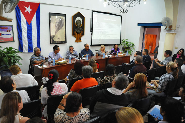 fondo-de-bienes-culturales-en-holguin-entre-los-mejores-de-cuba-rosana-rivero-ricardo