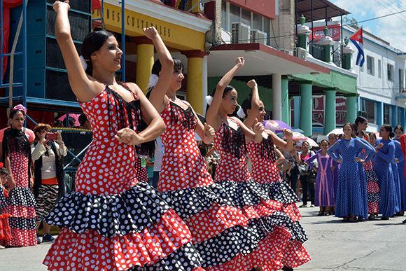 iniciaron-las-romerias-de-mayo-festival-de-la-alegria-y-la-juventud