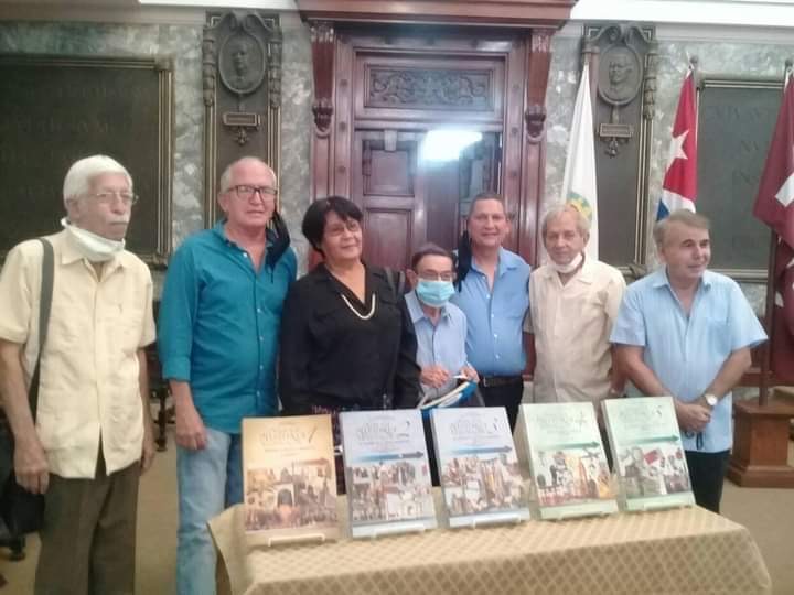 presentan-libro-de-historia-universal-en-aula-magna-de-la-universidad-de-la-habana